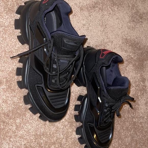 Prada cloudbustthunder only worn 3 times in almost new condition - Picture 2 of 6